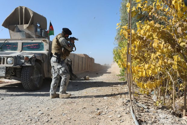 Afghanistan, almeno 15 morti in forte esplosione a Kabul vicino ambasciate